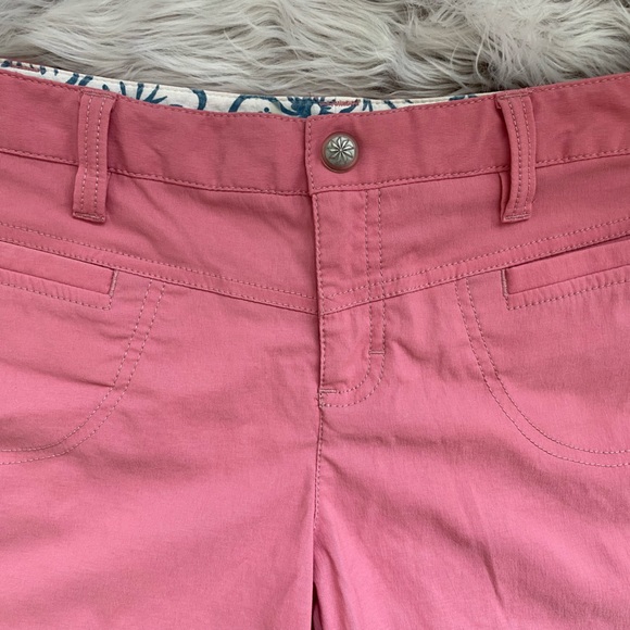 Athleta Women’s Shorts Pink Size 10 - Picture 3 of 9